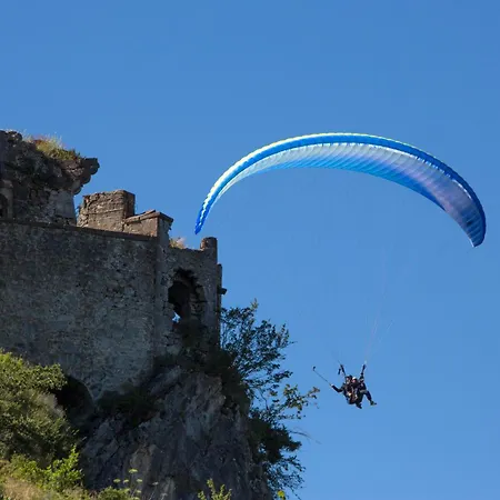 La Capitale - Les De L Argile بارسلونات