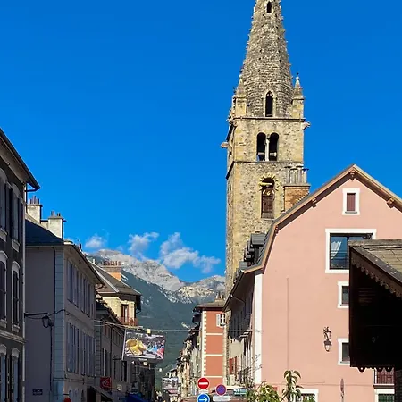 La Capitale - Les De L Argile *